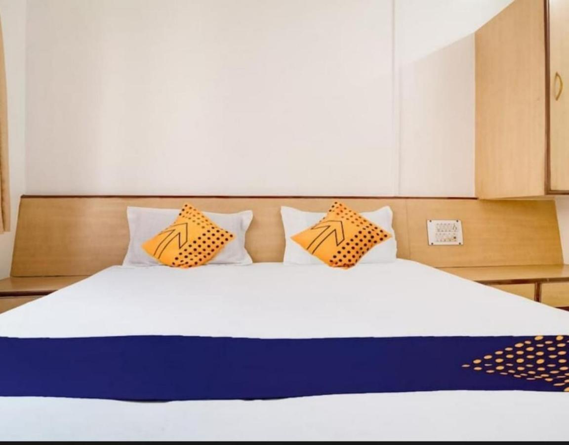 Hotel Rahi ناسيك المظهر الخارجي الصورة