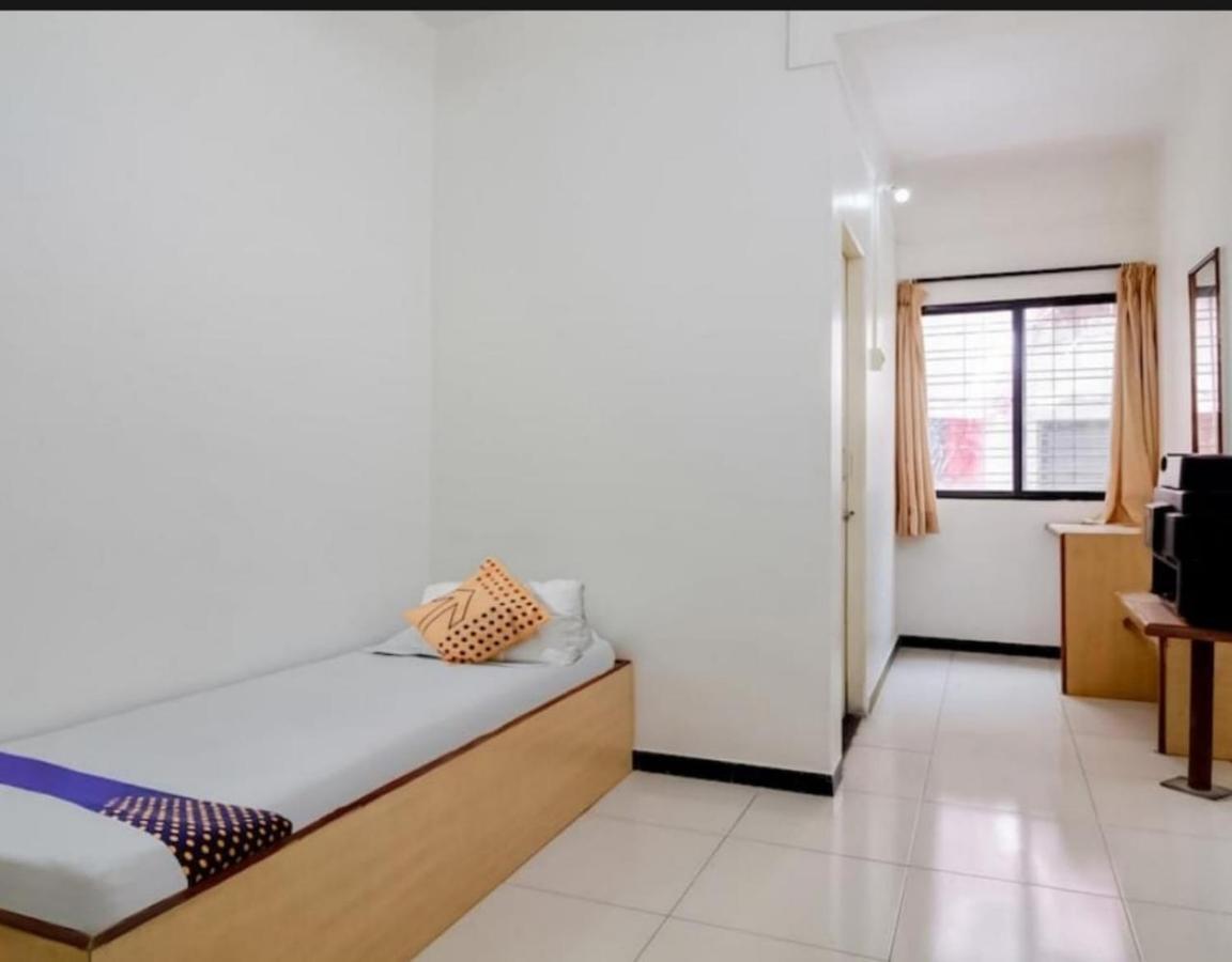 Hotel Rahi ناسيك المظهر الخارجي الصورة